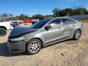 Ford Fusion SE 1.6L 4 2013