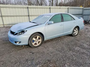 Toyota Camry LE 2.4L 4 2005