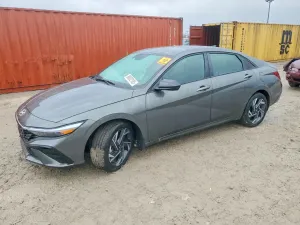 Hyundai Elantra SEL SPORT 2.0L 4 2025