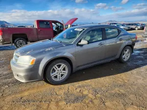 Dodge Avenger SXT 2.4L 4 2012