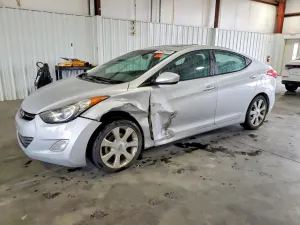 Hyundai Elantra GLS 1.8L 4 2013