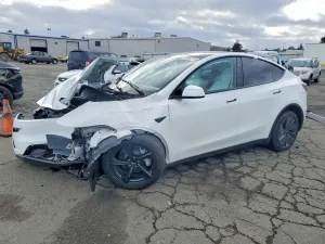 Tesla Model Y 2026
