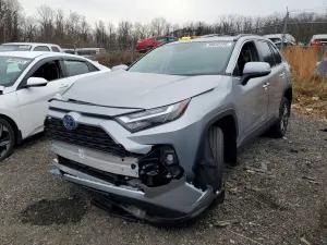 Toyota Rav4 XLE PREMIUM 2.5L 4 2024