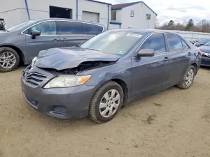 Toyota Camry BASE 2.5L 4 2010