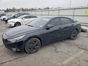 Hyundai Elantra SEL 2.0L 4 2021