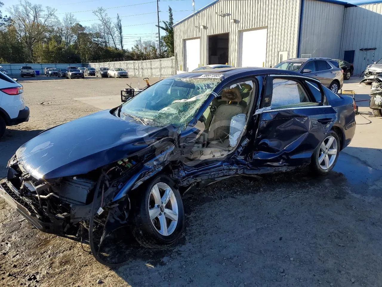 Volkswagen Passat SE 2.5L 5 2013