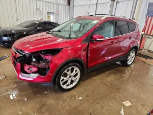 Ford Escape TITANIUM 2.0L 4 2013