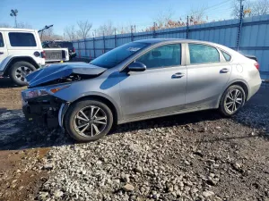 Kia Cerato / Forte / K3 LX 2 L 4 2024