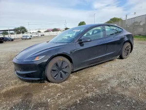 Tesla Model 3 2025
