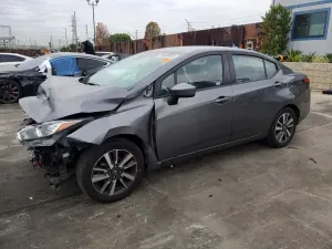 Nissan Versa SV 1.6L 4 2021
