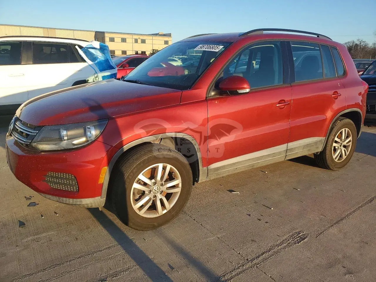 Volkswagen Tiguan S 2.0L 4 2015