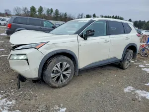 Nissan Rogue SV 2.5L 4 2021