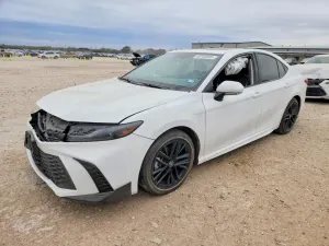 Toyota Camry XSE 2.5L 4 2025
