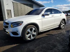 Mercedes-Benz GLC 300 4MATIC 2.0L 4 2017