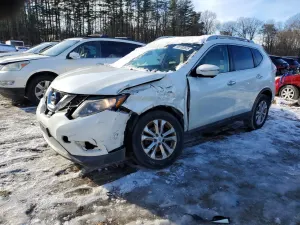 Nissan Rogue S 2.5L 4 2015