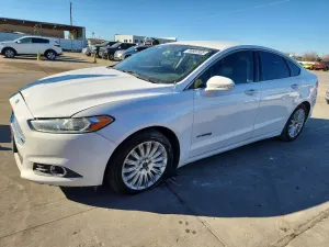 Ford Fusion SE HYBRID 2.0L 4 2014