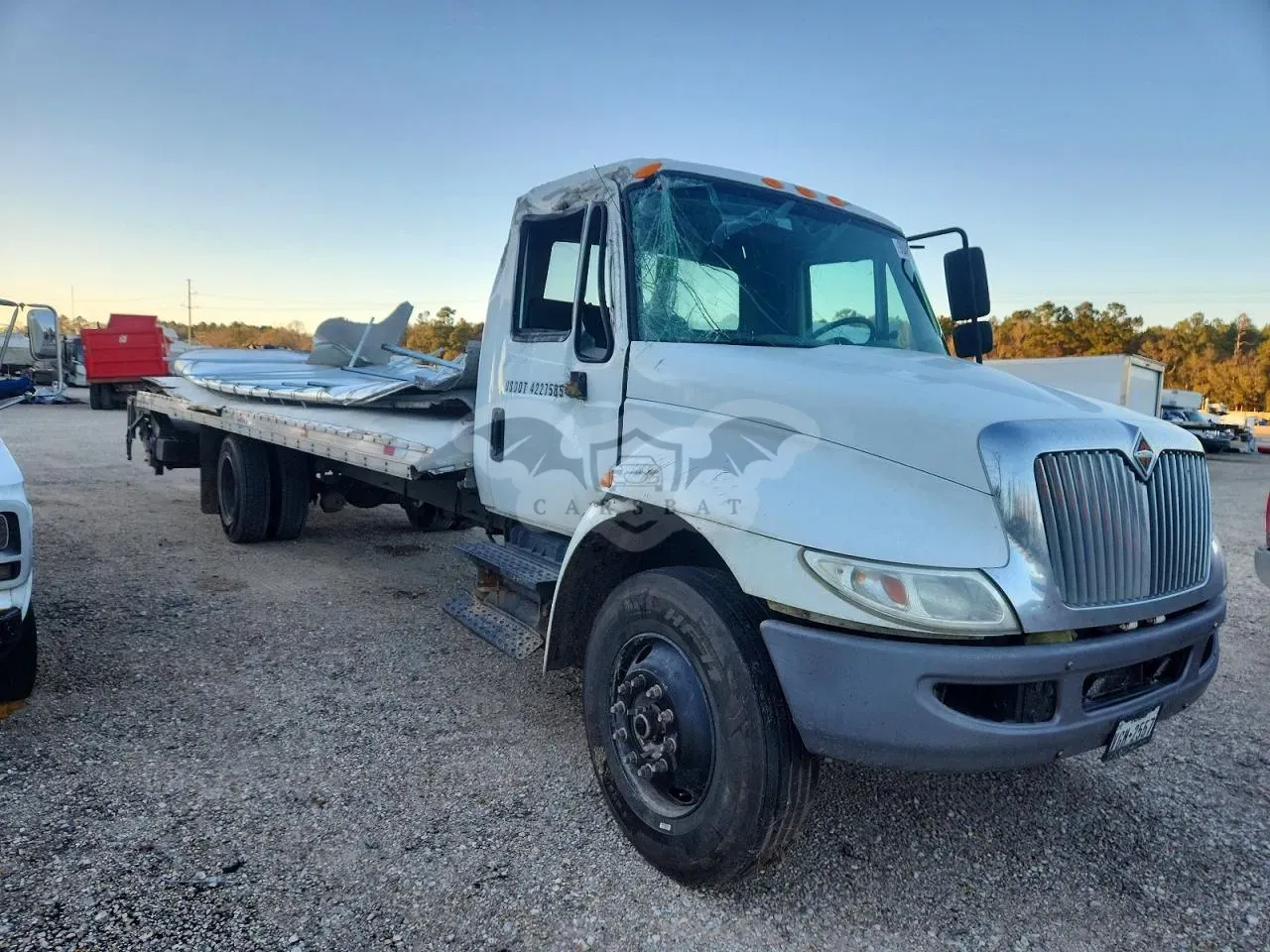 International DuraStar / 4000 6.7L 6 2019
