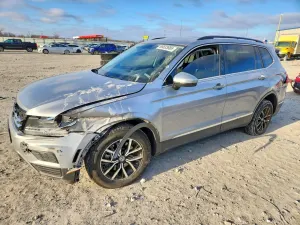 Volkswagen Tiguan SE 2.0L 4 2021