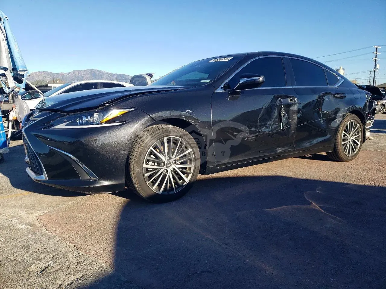 Lexus ES 300H BASE 2.5L 4 2025