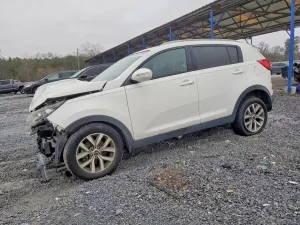 Kia Sportage LX 2.4L 4 2015