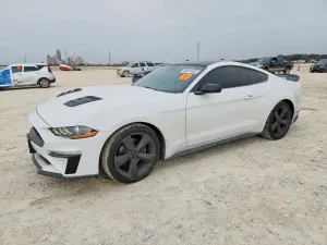 Ford Mustang 2.3L 4 2021