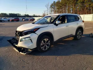 Nissan Rogue SV 2.5L 4 2021