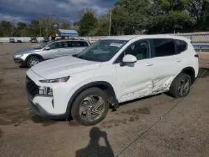 Hyundai Santa Fe SE 2.5L 4 2023
