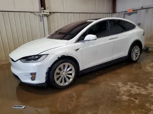 Tesla Model X 2018