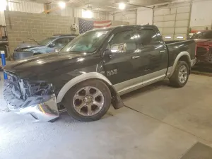 RAM 1500 LARAMIE 5.7L 8 2015