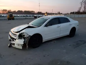 Chevrolet Malibu LS 2.4L 4 2010