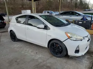 Toyota Prius 1.5L 4 2013
