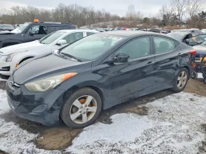 Hyundai Elantra GLS 1.8L 4 2013
