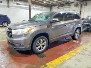 Toyota Highlander 3.5L 6 2014