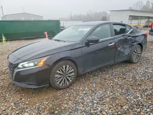 Nissan Altima SV 2.5L 4 2023