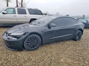 Tesla Model 3 2025
