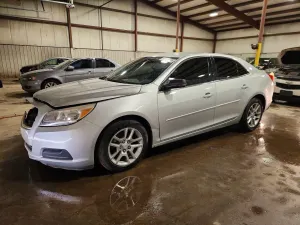 Chevrolet Malibu 1LT 2.5L 4 2013
