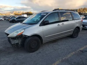 Toyota Sienna CE 3.3L 6 2006
