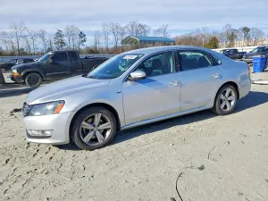 Volkswagen Passat S 1.8L 4 2015