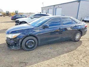 Toyota Camry LE 2.5L 4 2017