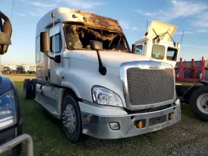 Freightliner Cascadia 14.8L 6 2015