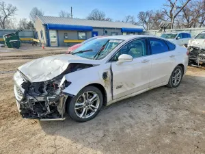 Ford Fusion TITANIUM PHEV 2.0L 4 2015
