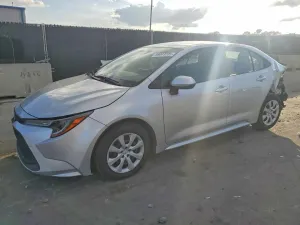 Toyota Corolla LE 1.8L 4 2020