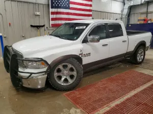 RAM 1500 LARAMIE 5.7L 8 2017