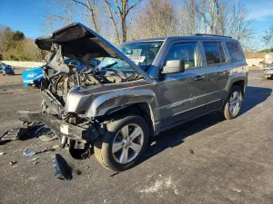 Jeep Patriot SPORT 2.4L 4 2012