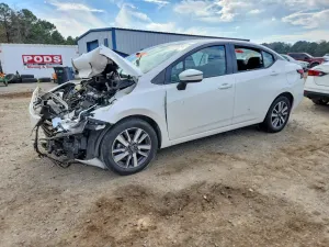 Nissan Versa SV 1.6L 4 2020