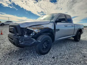 RAM 1500 SLT 5.7L 8 2021