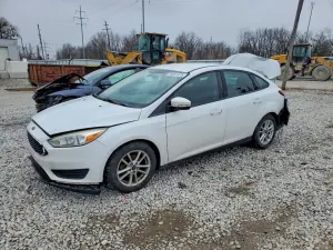 Ford Focus SE 2.0L 4 2015