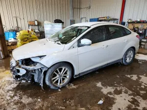 Ford Focus SE 2.0L 4 2015