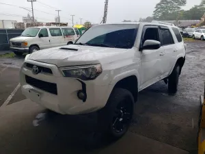 Toyota 4Runner SR5/SR5 PREMIUM 4.0L 6 2015