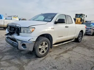 Toyota Tundra DOUBLE CAB SR5 5.7L 8 2010